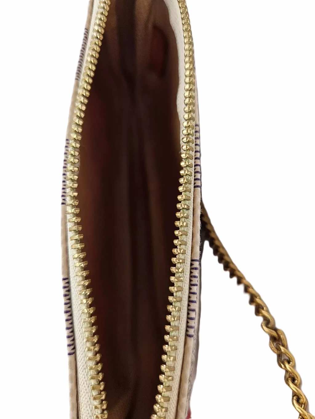 Louis Vuitton Damier Azur Pochette - Detail 2