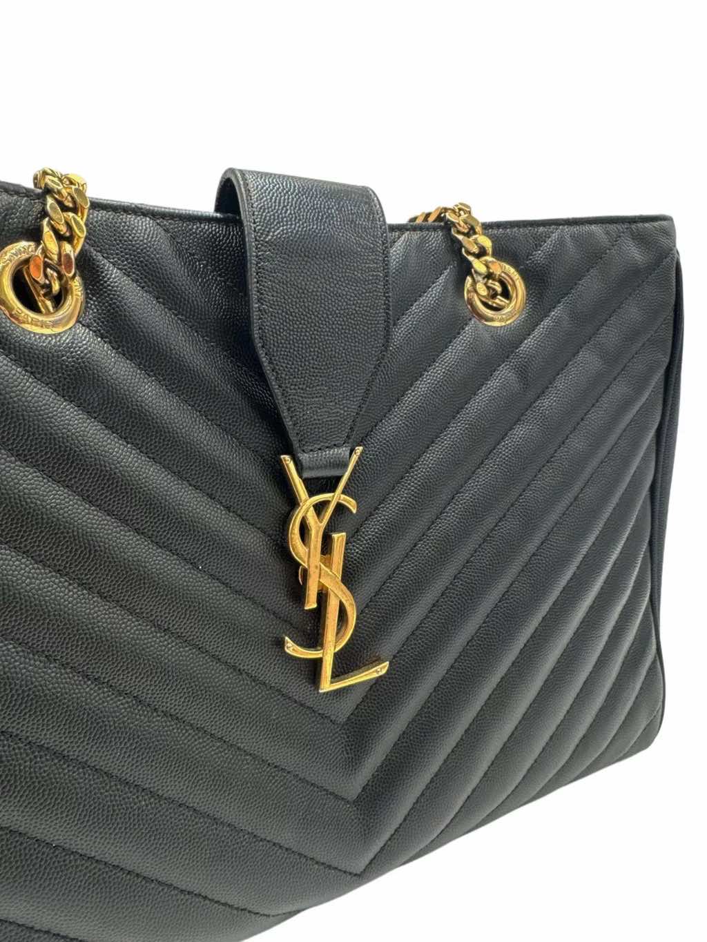 Saint Laurent Matelasse Leather Cassandre - Detail 2