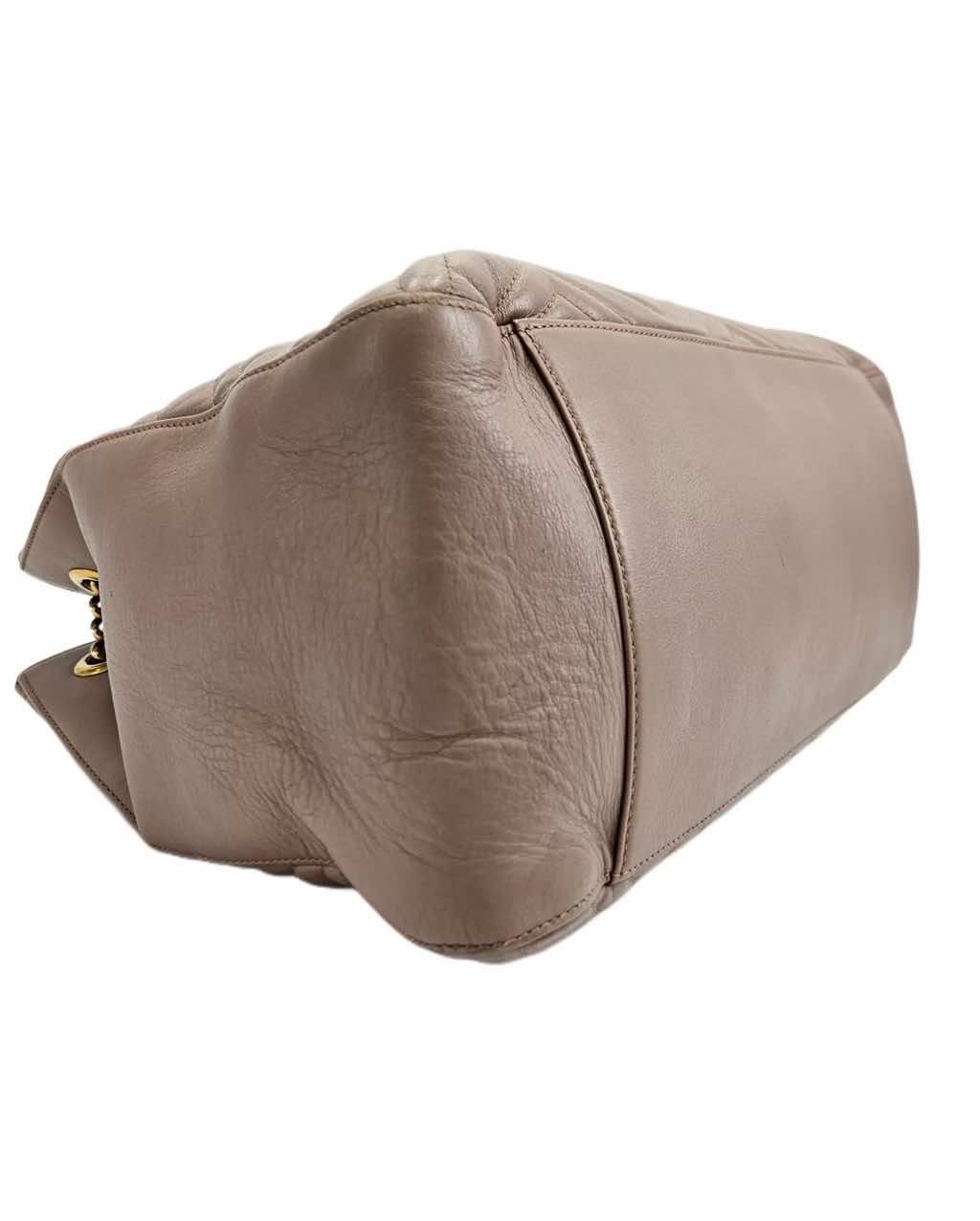 Gucci Leather GG Marmont Tote - Side view