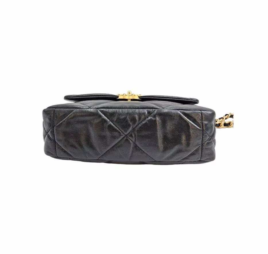 Chanel 19 Black Leather Quilted - Detail 2