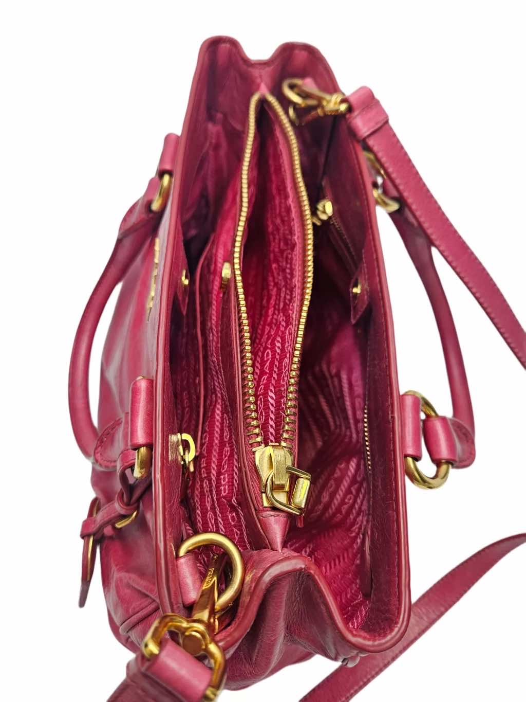 Prada Vitello Shine Leather Tote - Image 11