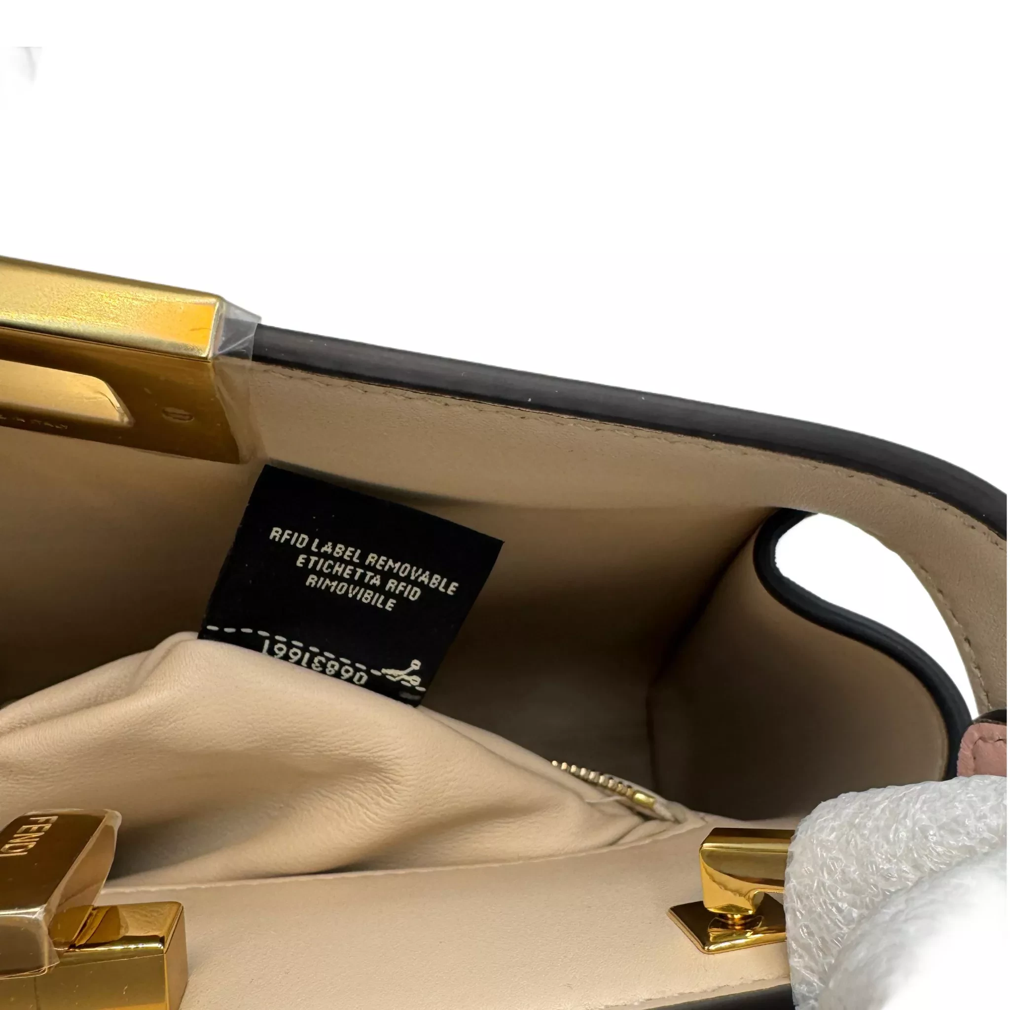 Fendi Peekaboo Essentially Bag - 4