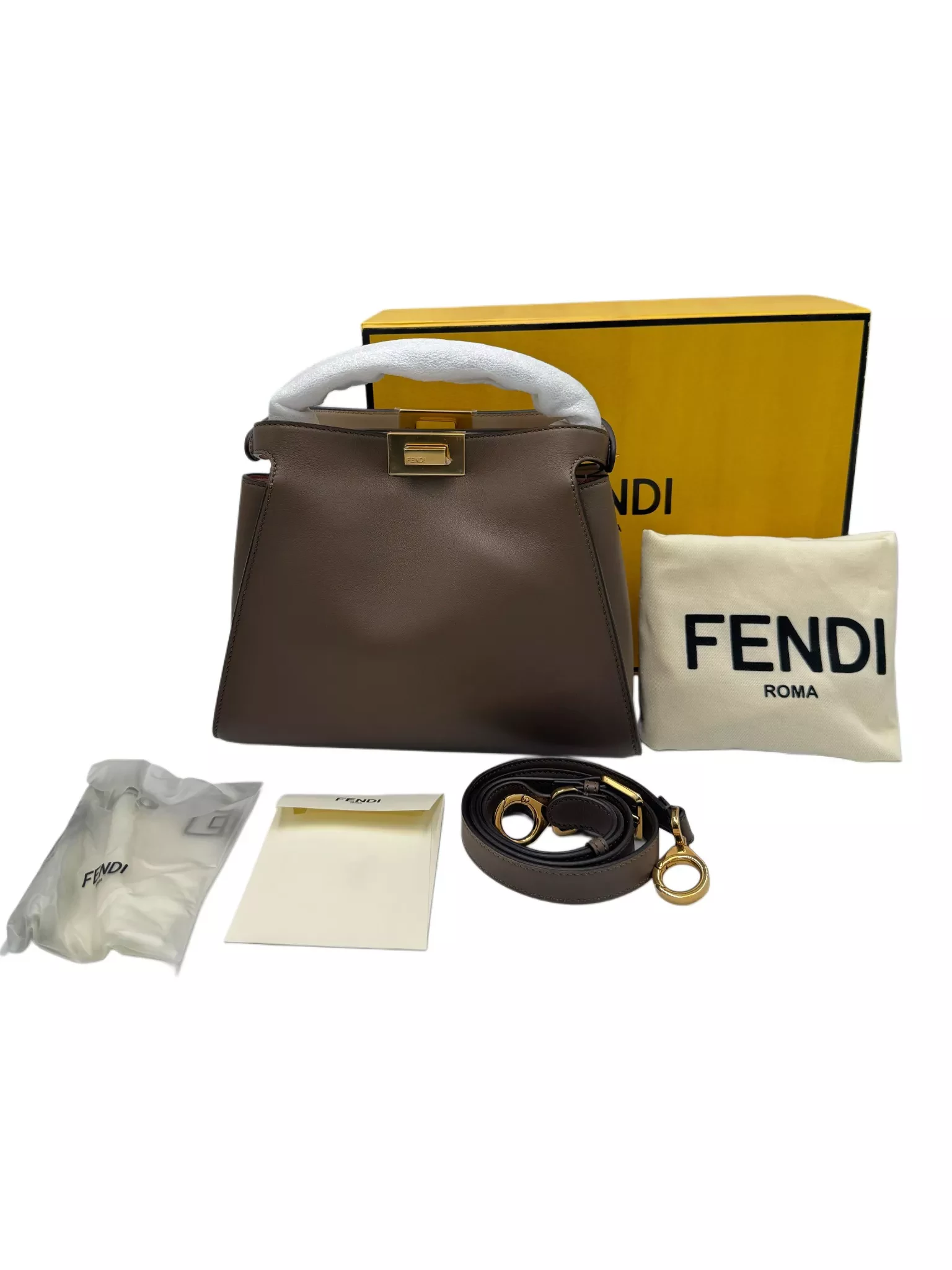 Fendi Peekaboo Essentially Bag - Image 10
