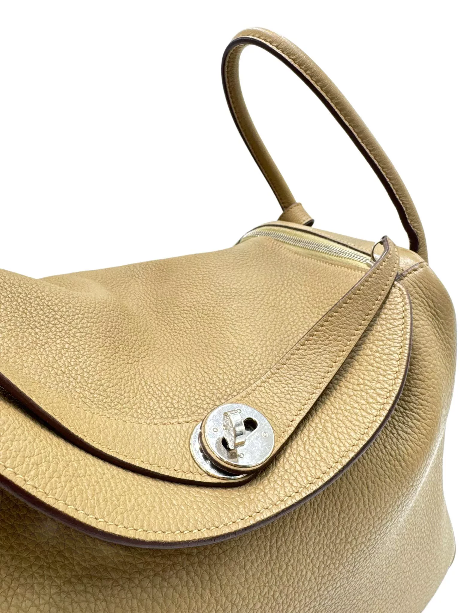 Hermès Lindy 34 Togo Leather - Side view