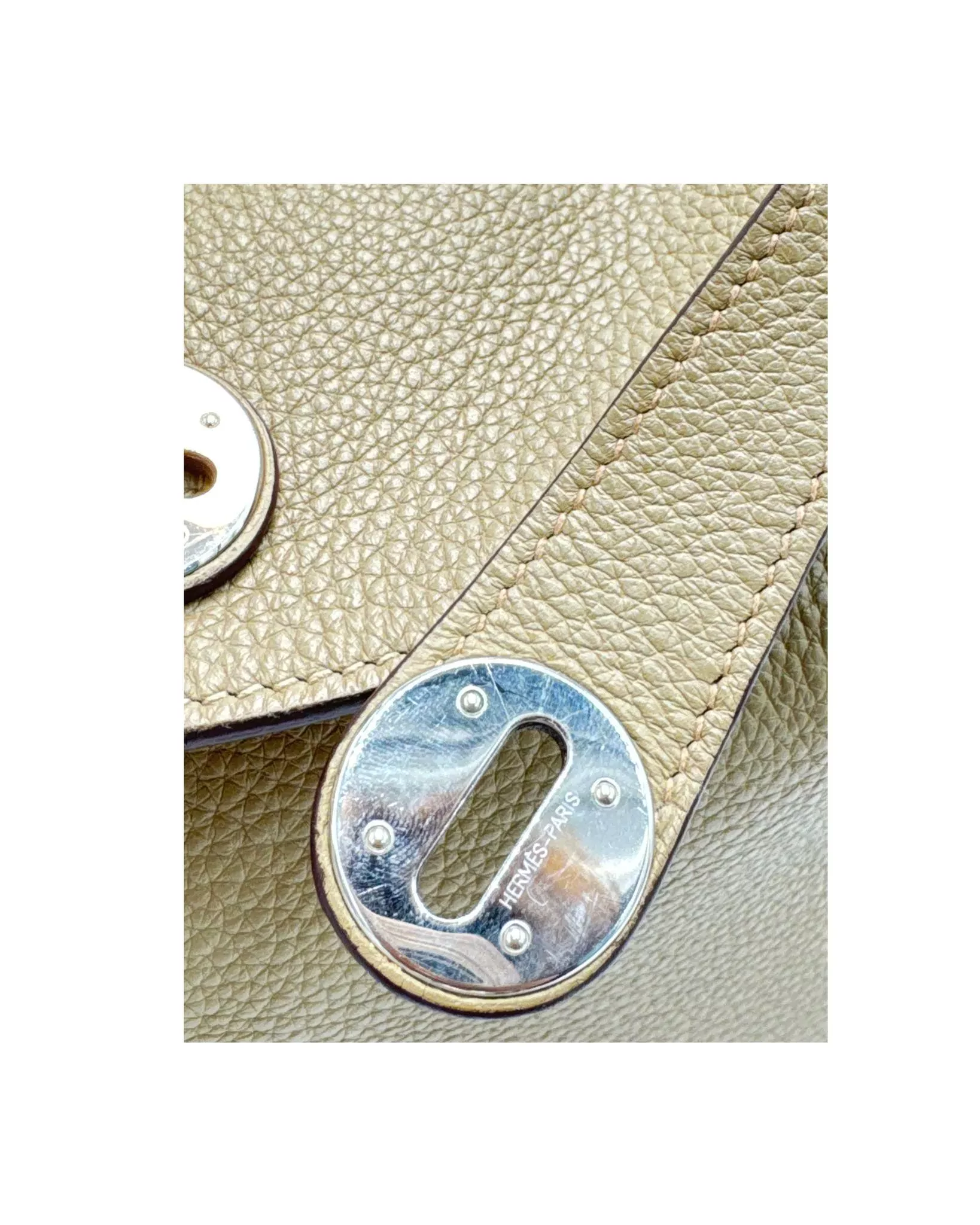 Hermès Lindy 34 Togo Leather - Detail 1