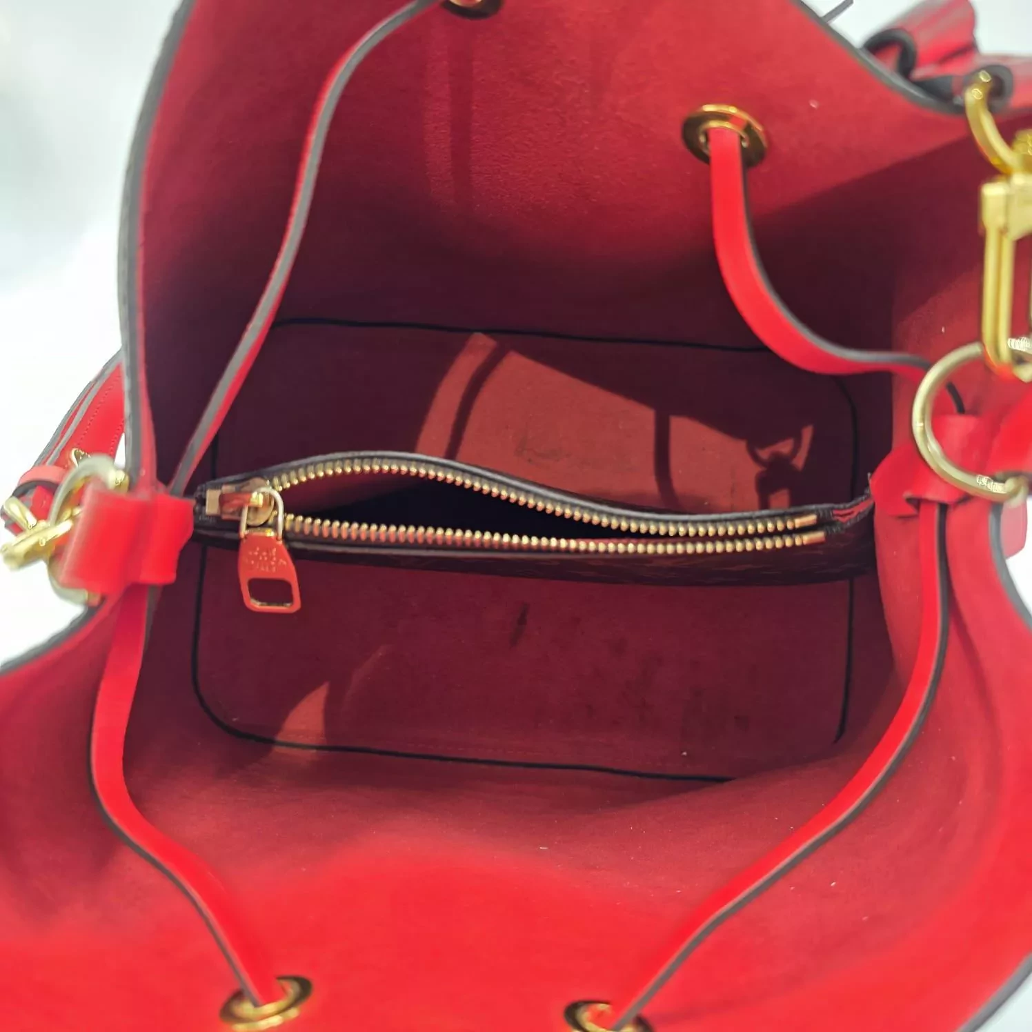Louis Vuitton Neo Noe Monogram Red - 4