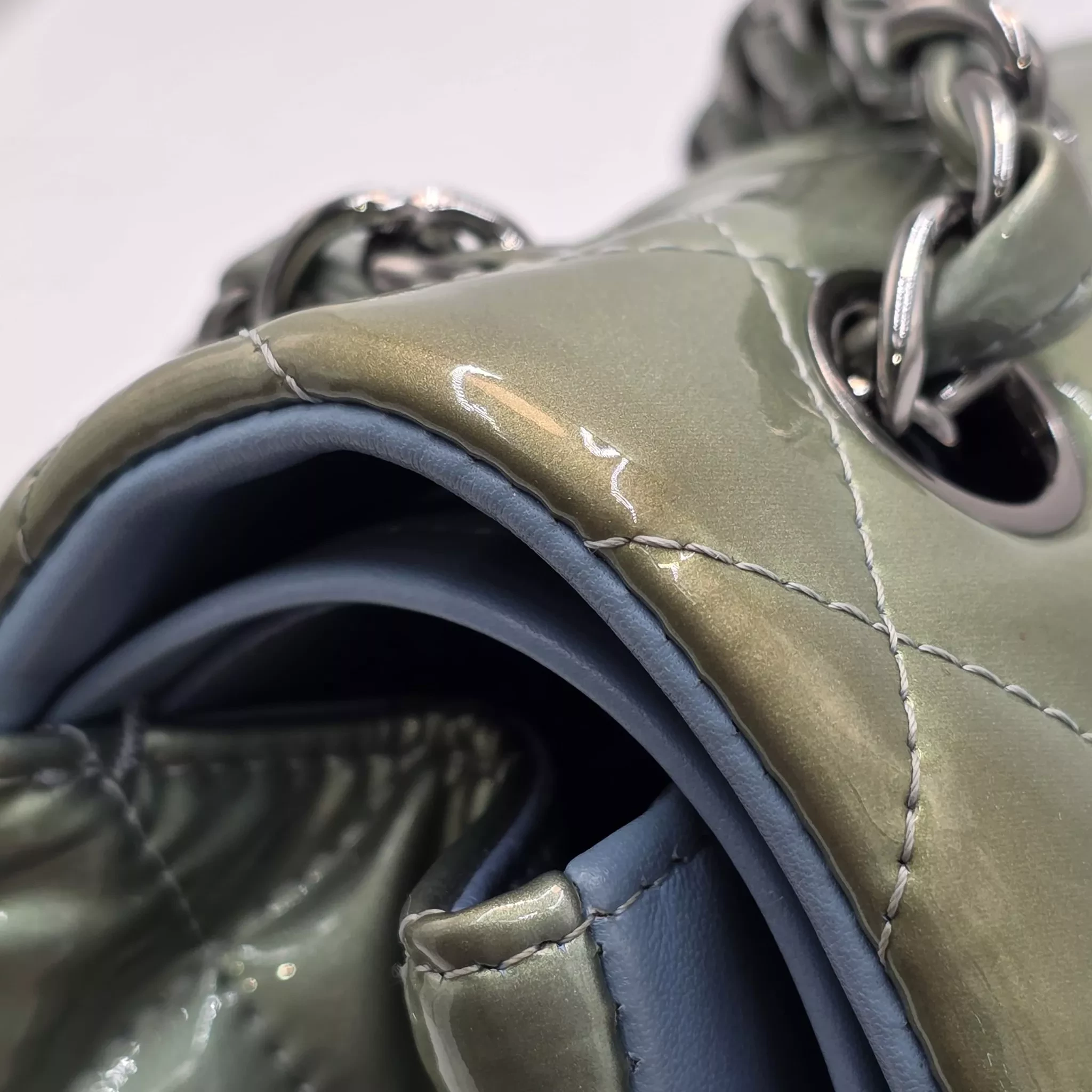 Chanel Blue Patent Jumbo Flap - Detail 1