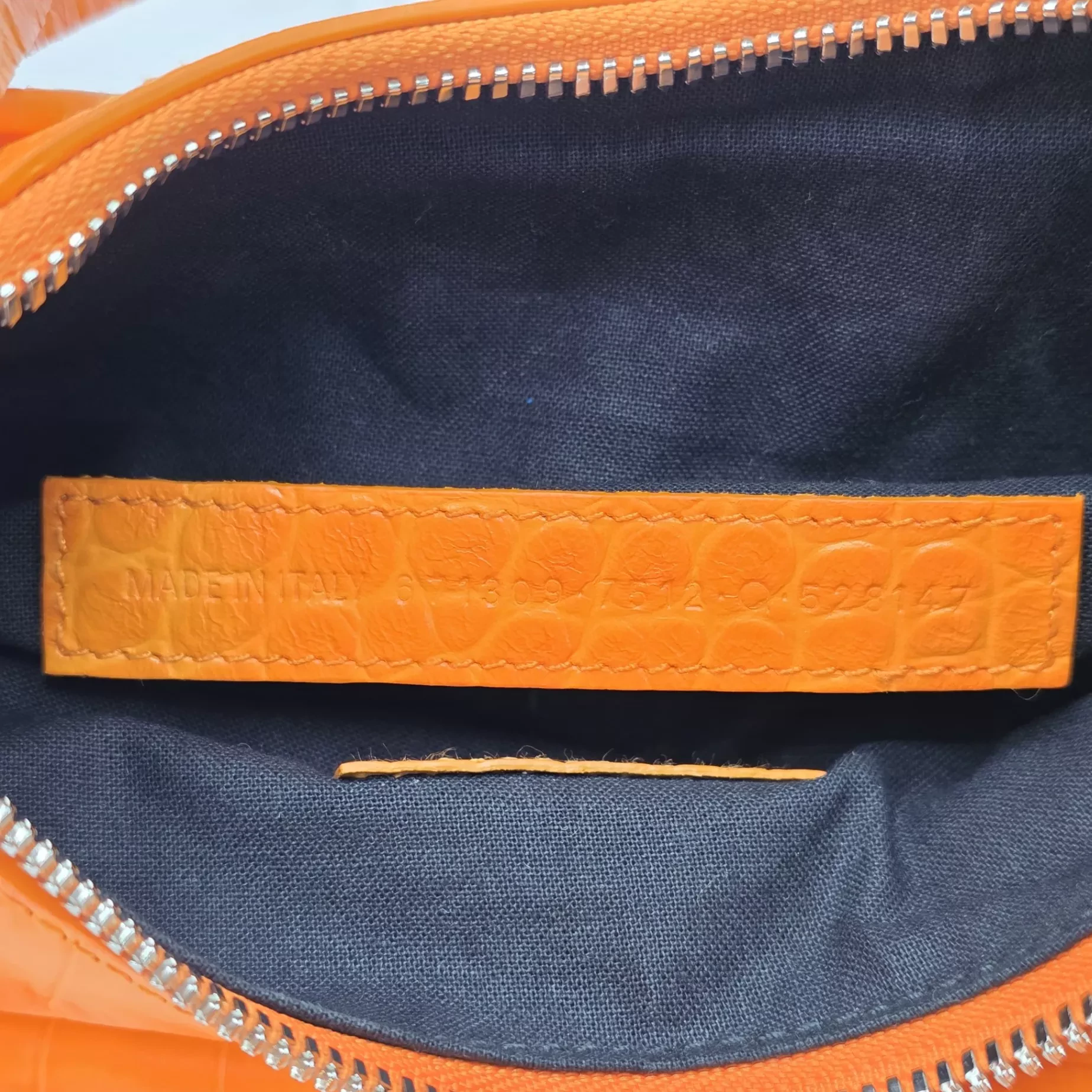 Balenciaga Le Cagole Leather - Image 10