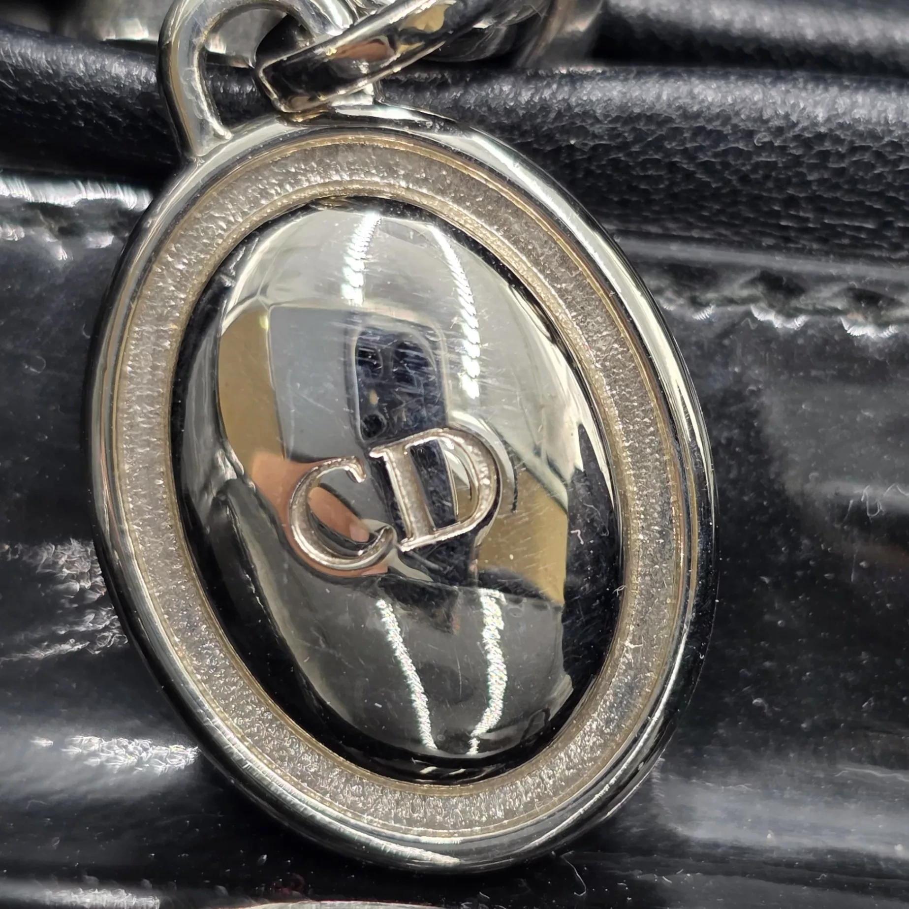 Christian Dior Cannage Patent Leather Large - Detail 2