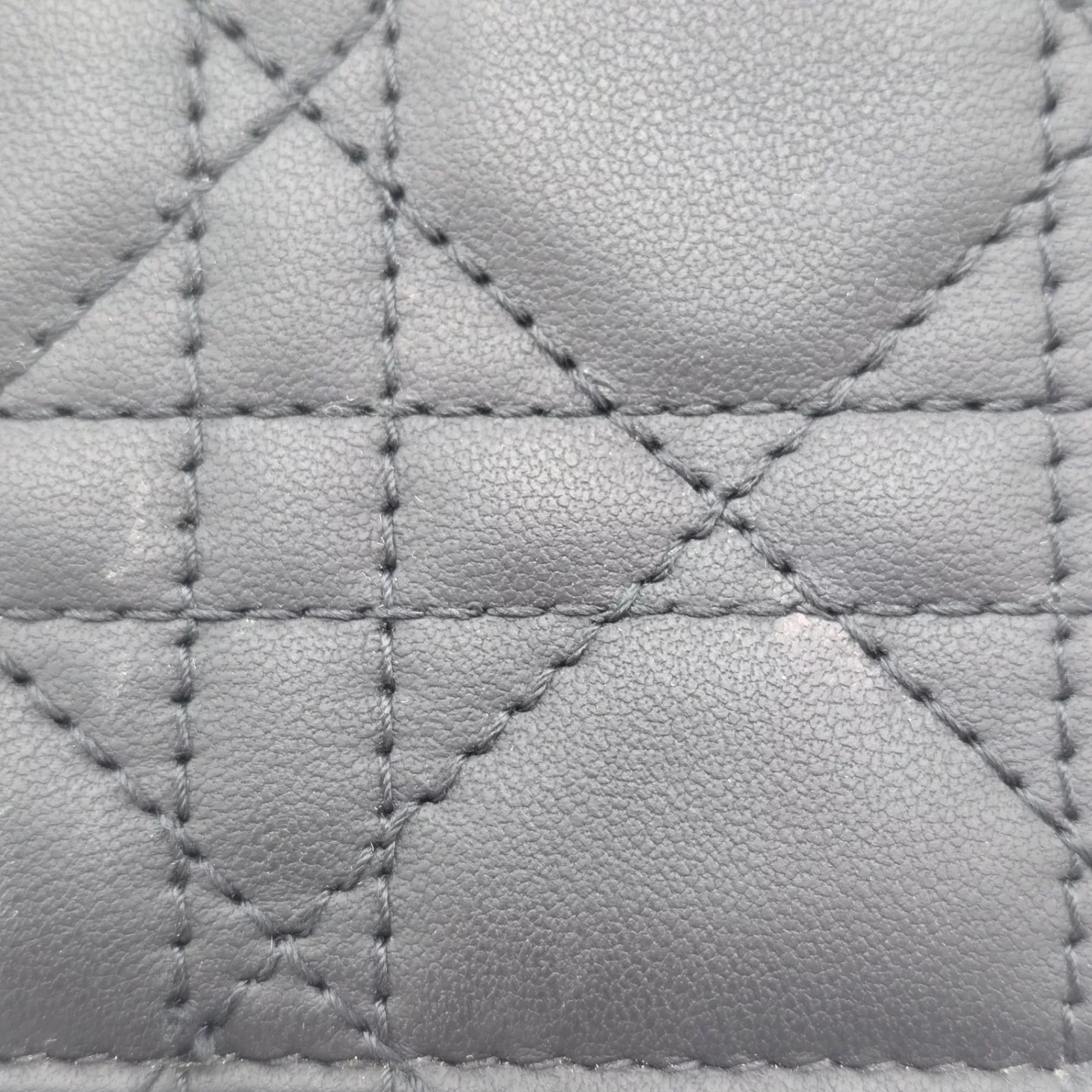 Christian Dior Ultra Matte Dior Clutch - Detail 2