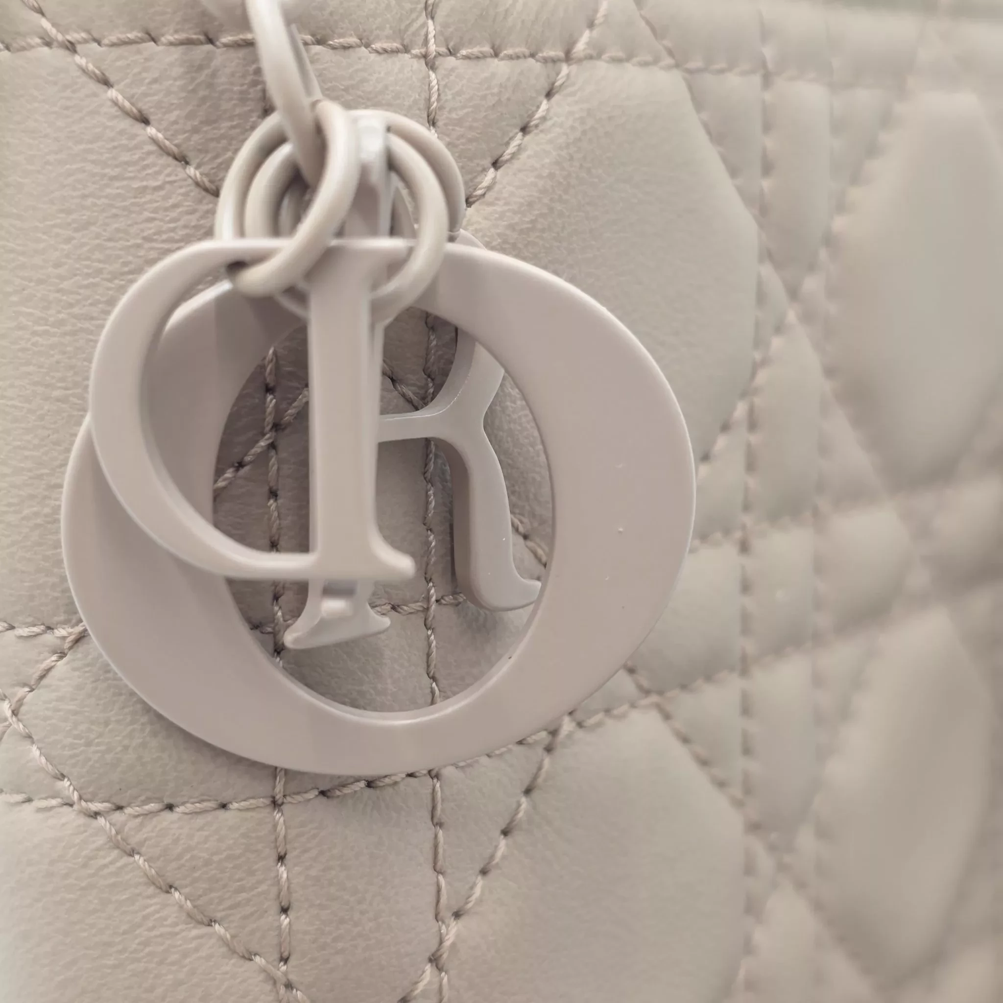 Christian Dior Ultra Matte Dior Clutch - Detail 1