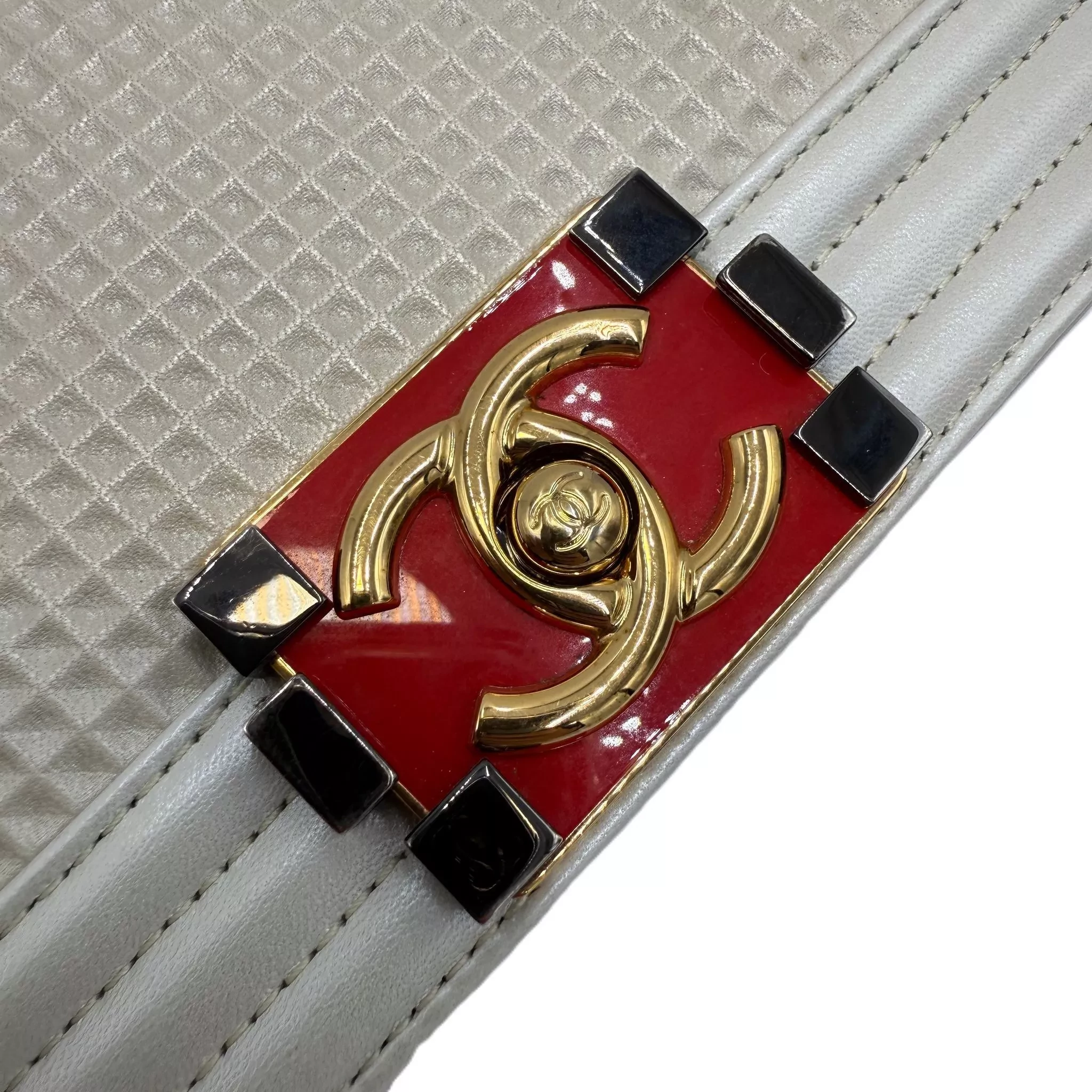 Chanel White Cube Boy Bag - Image 10