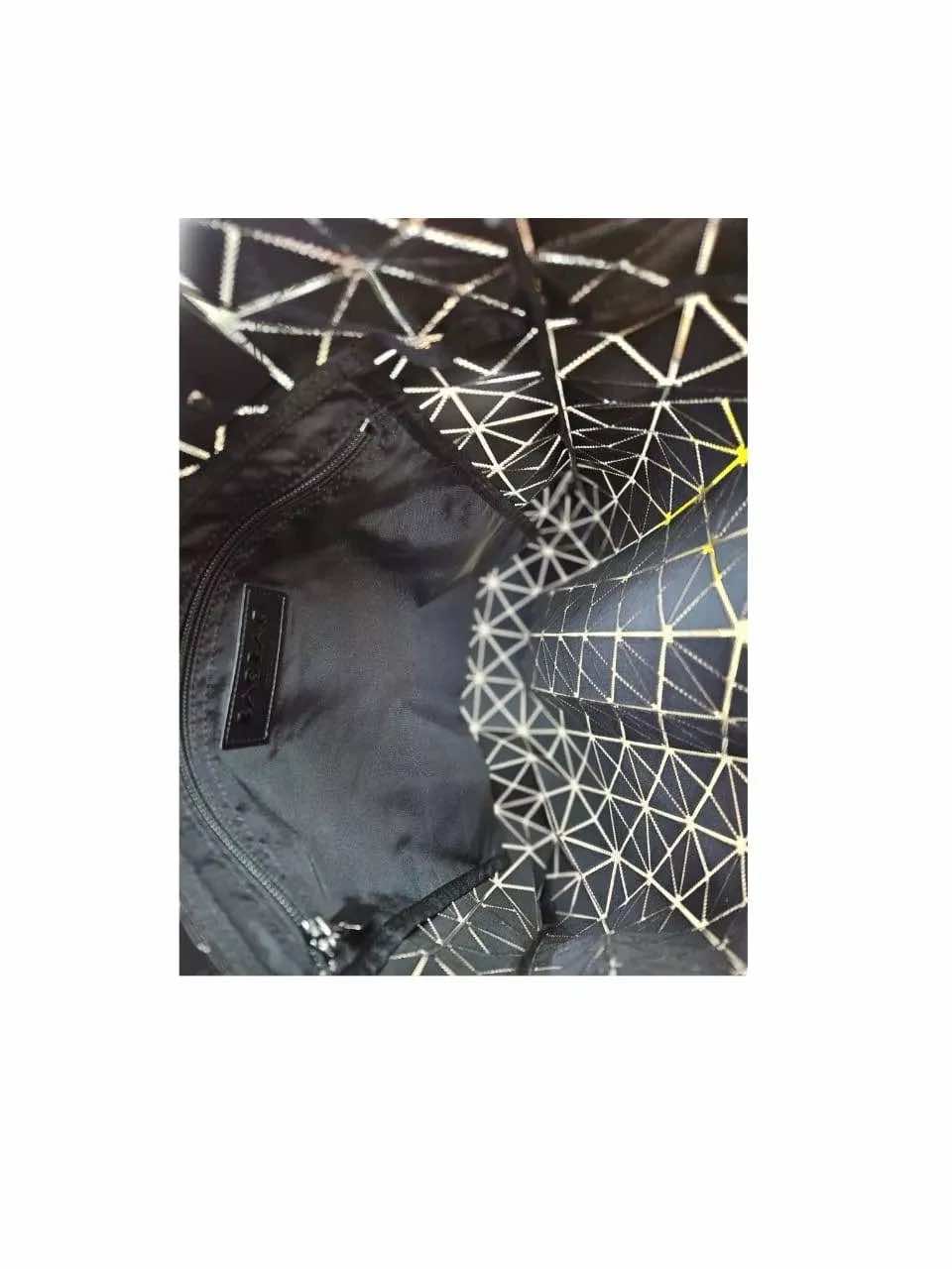 Issey Miyake Lucent Geometric Tote Bag - Detail 1