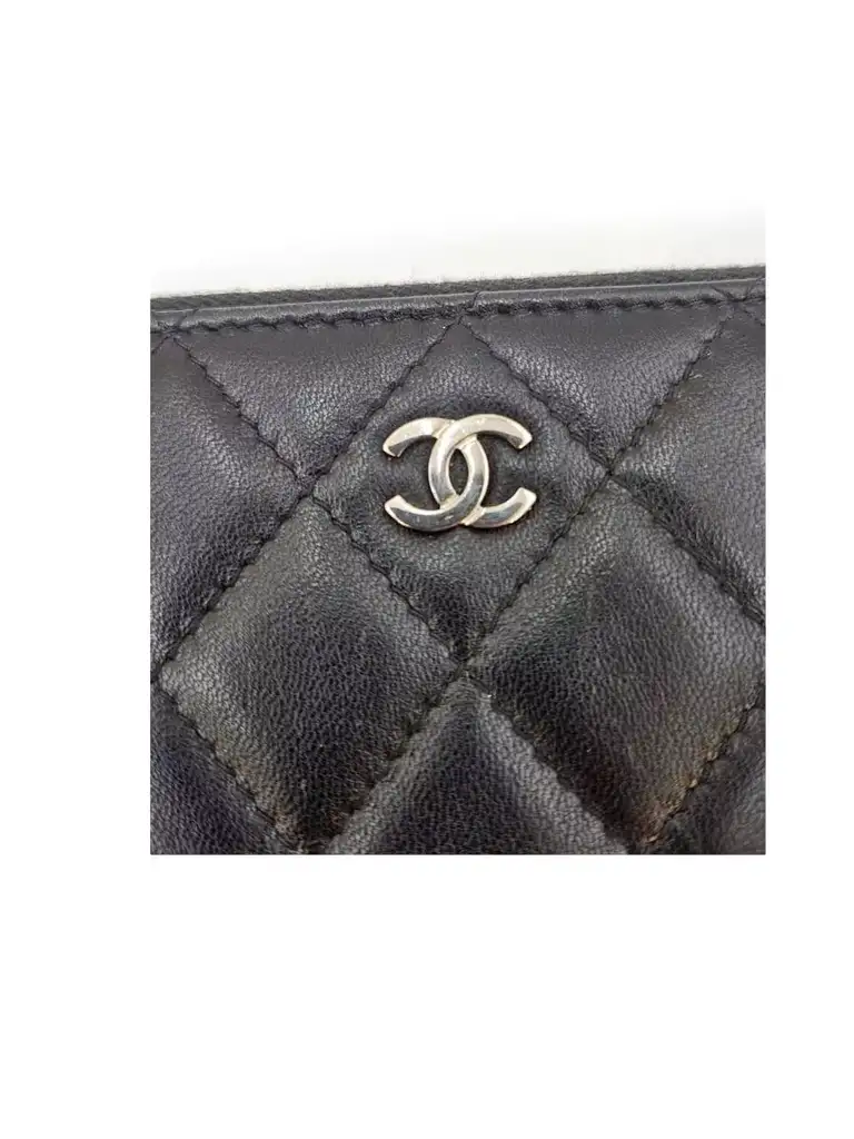 Chanel Quilted Lambskin Long Wallet - Detail 1