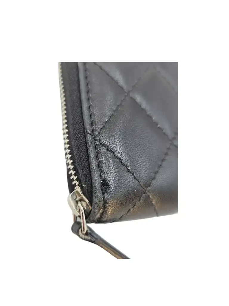 Chanel Quilted Lambskin Long Wallet - Detail 2