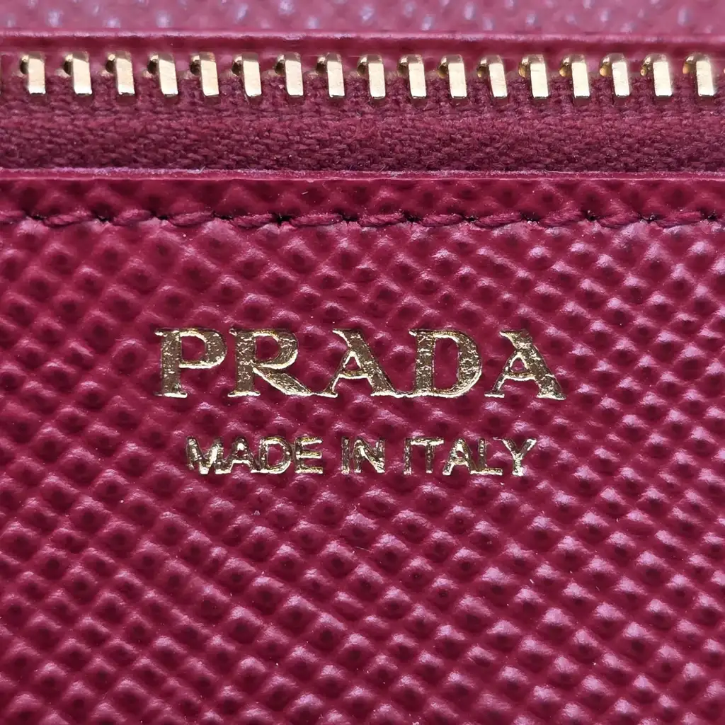 Prada Red Large Leather Wallet - Image 11