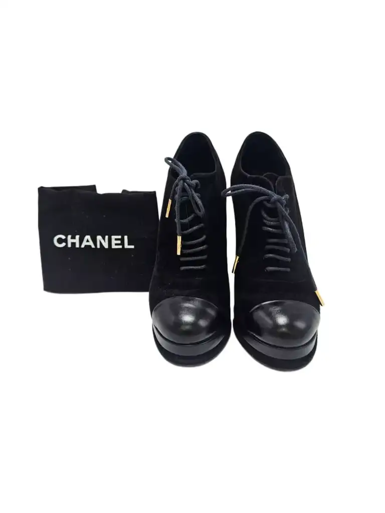 Chanel Suede Cap Toe Boots - Detail 2