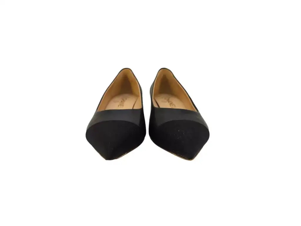 Chanel Cap Toe Kitten Pumps - Detail 2