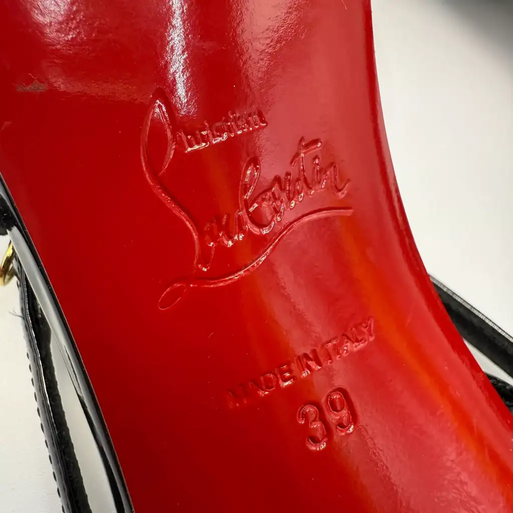 Christian Louboutin Lipqueen Patent Leather Sandals - Detail 1