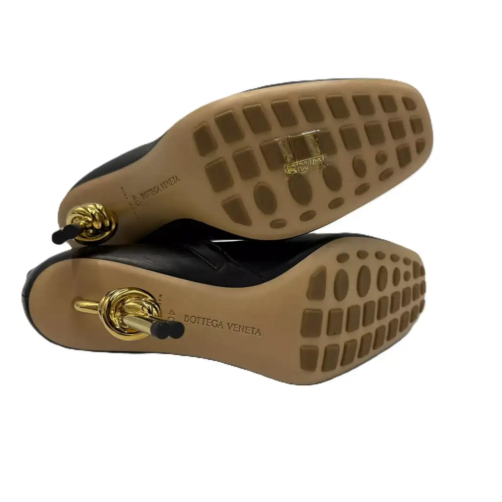 Bottega Veneta Knot Leather Ankle Boots - 4