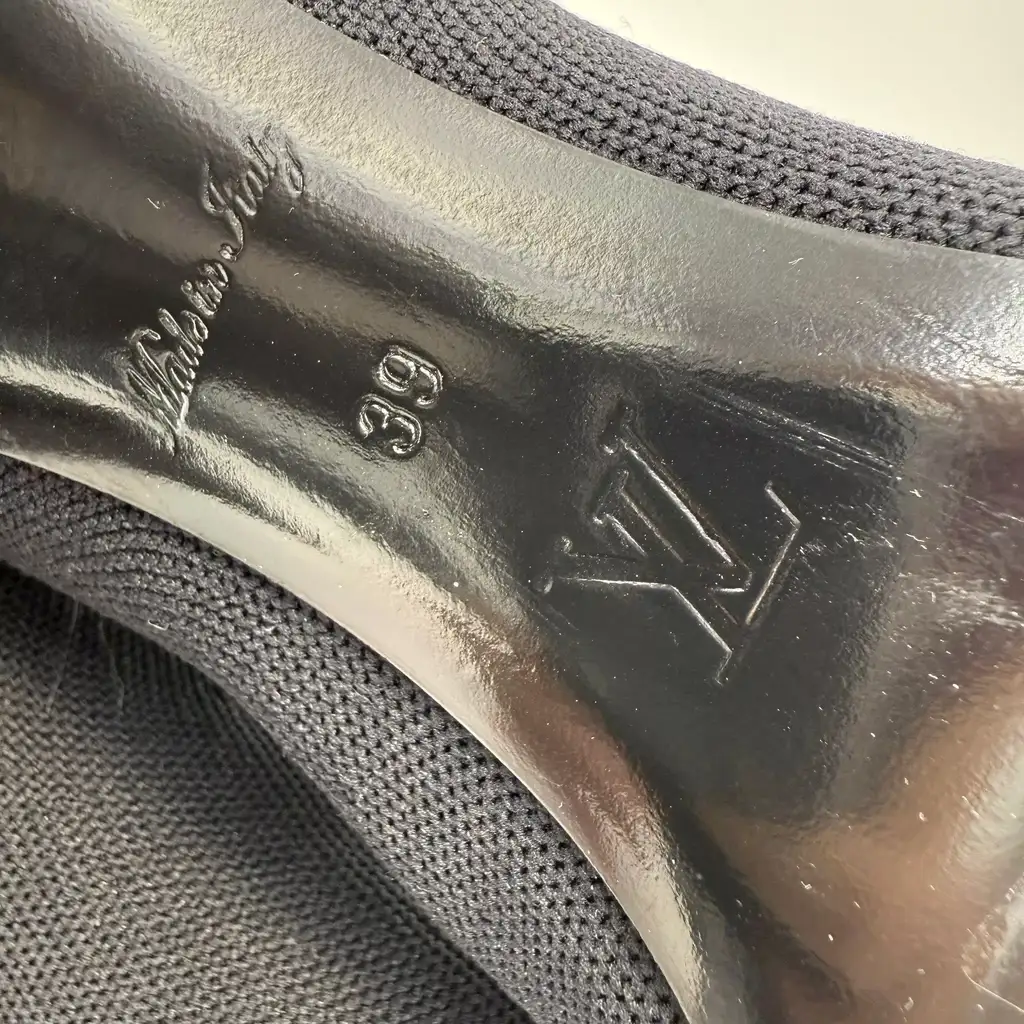 Louis Vuitton Silhouette Ankle Boots - Detail 1