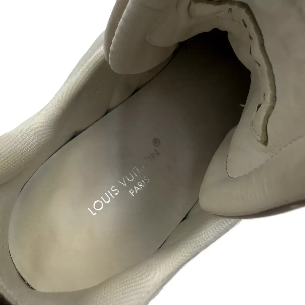 Louis Vuitton Nude Monogram Archlight Sneakers - Detail 1