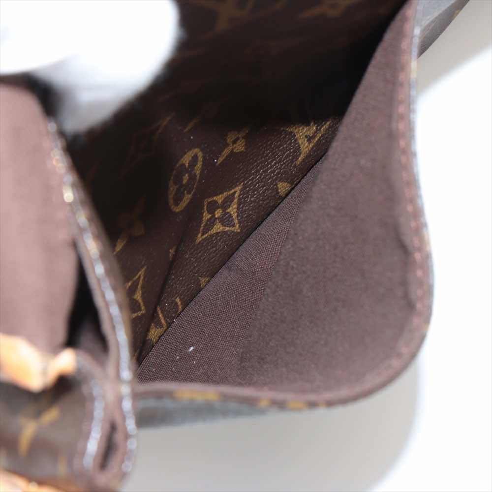 Louis Vuitton Menilmontant - Detail 1