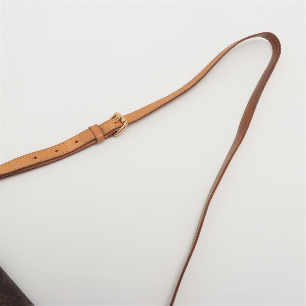 Louis Vuitton Menilmontant - Image 12