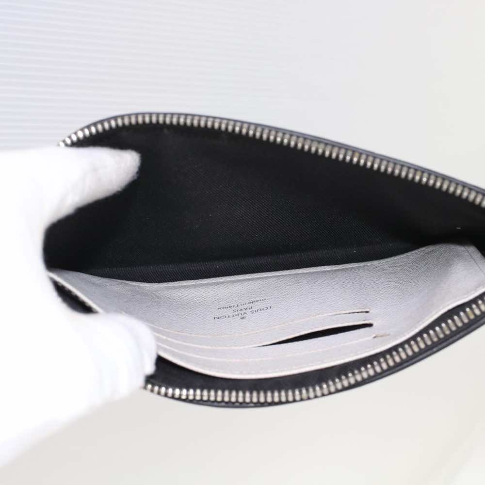 Louis Vuitton Discovery - Side view