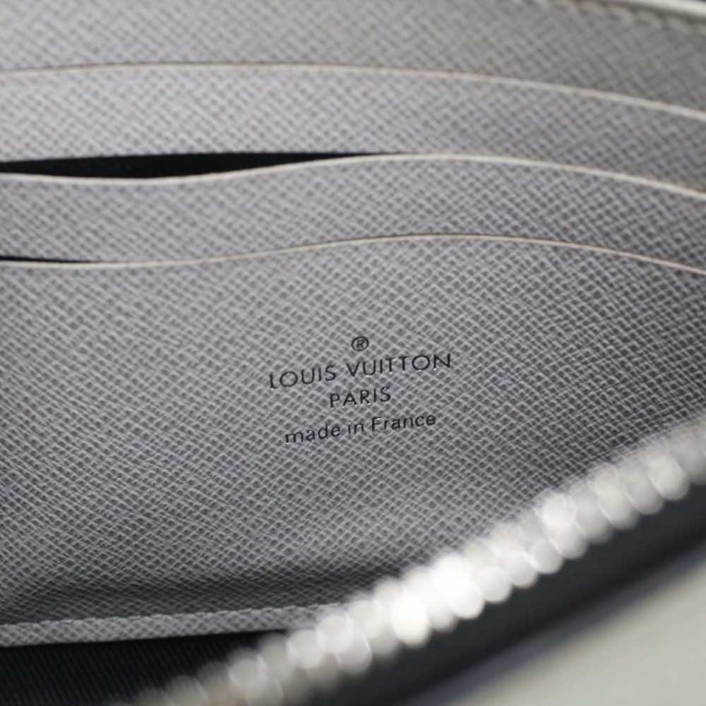 Louis Vuitton Discovery - Detail 2
