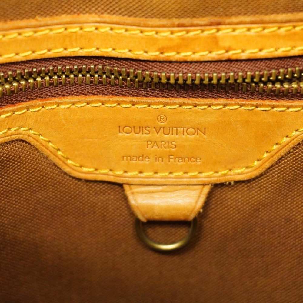 Louis Vuitton  - Detail 1