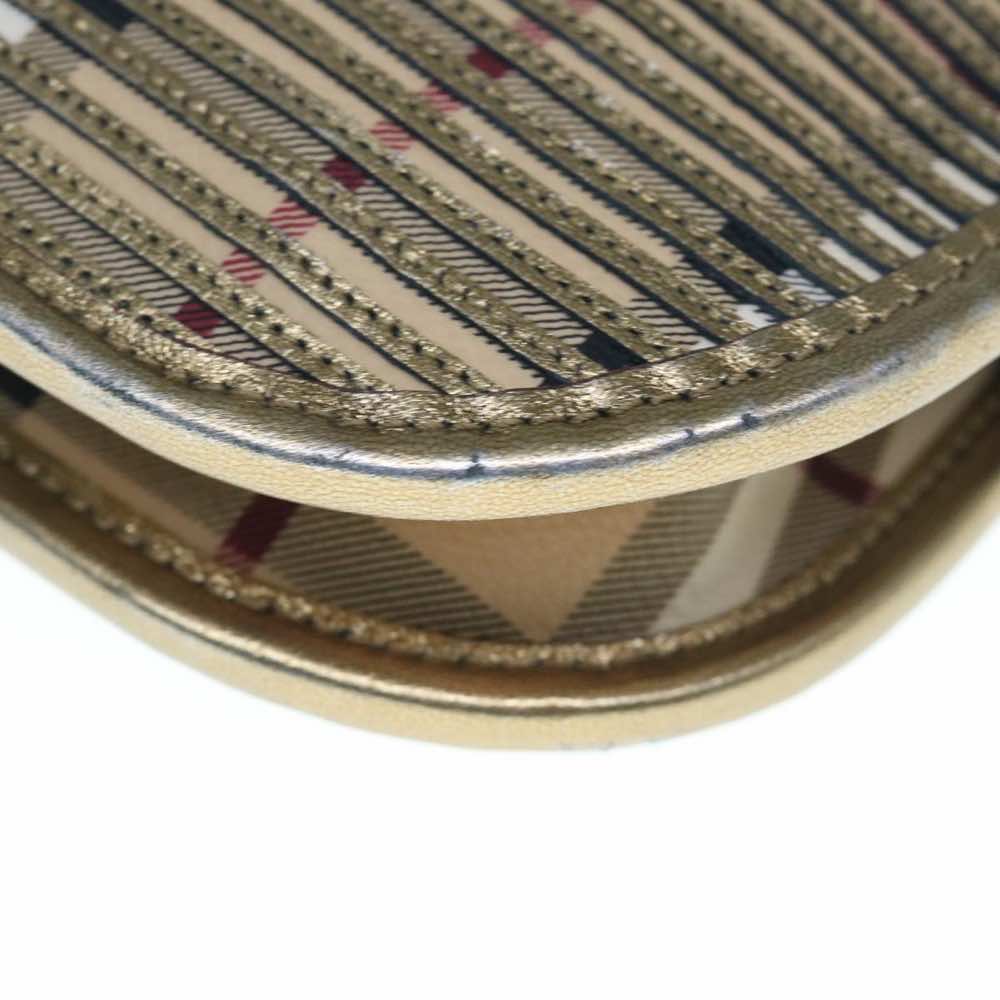 Burberry  - Image 17