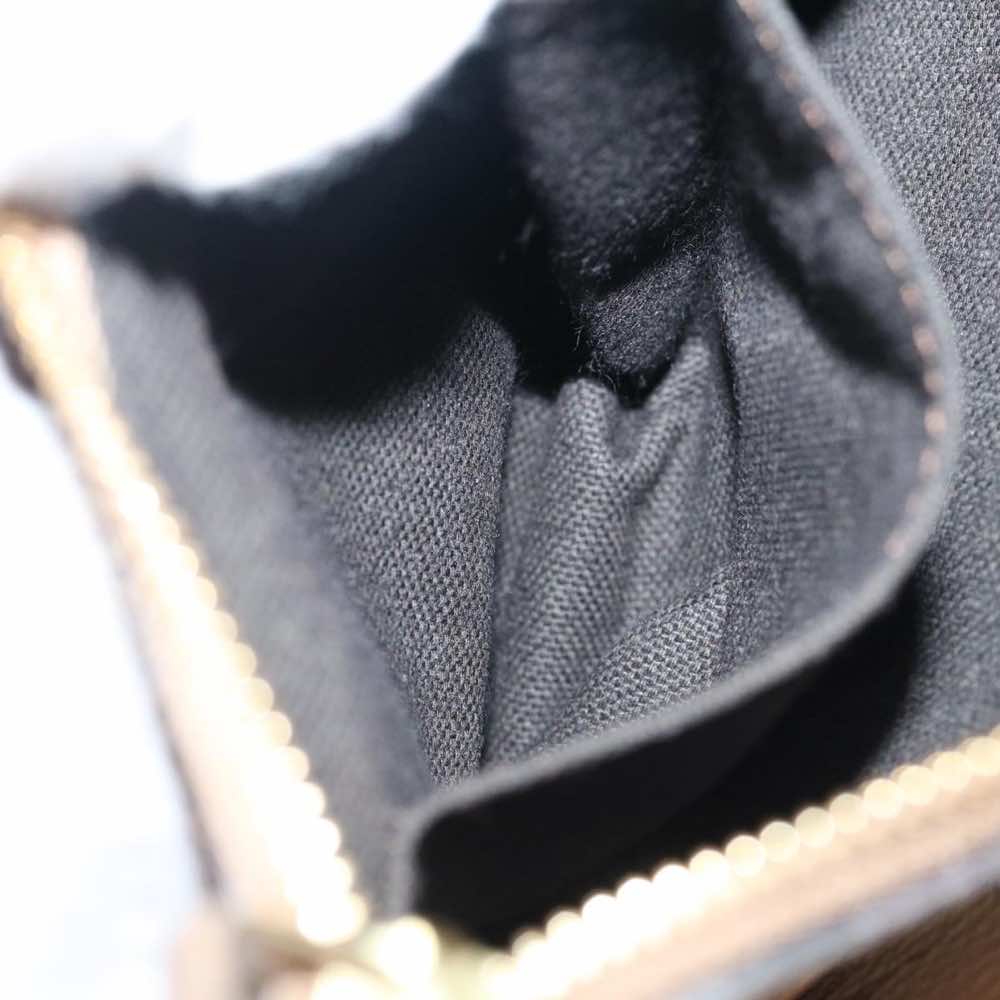 Burberry  - Image 27