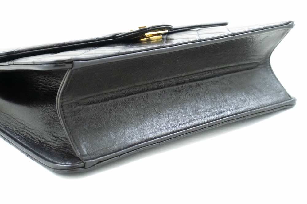 Chanel Classic Flap - Image 6