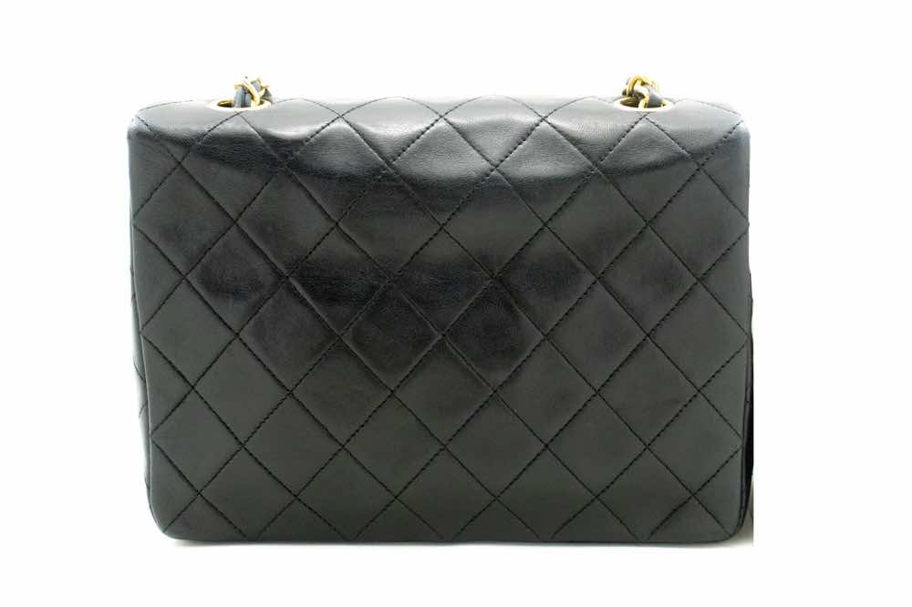 Chanel Timeless - Back view