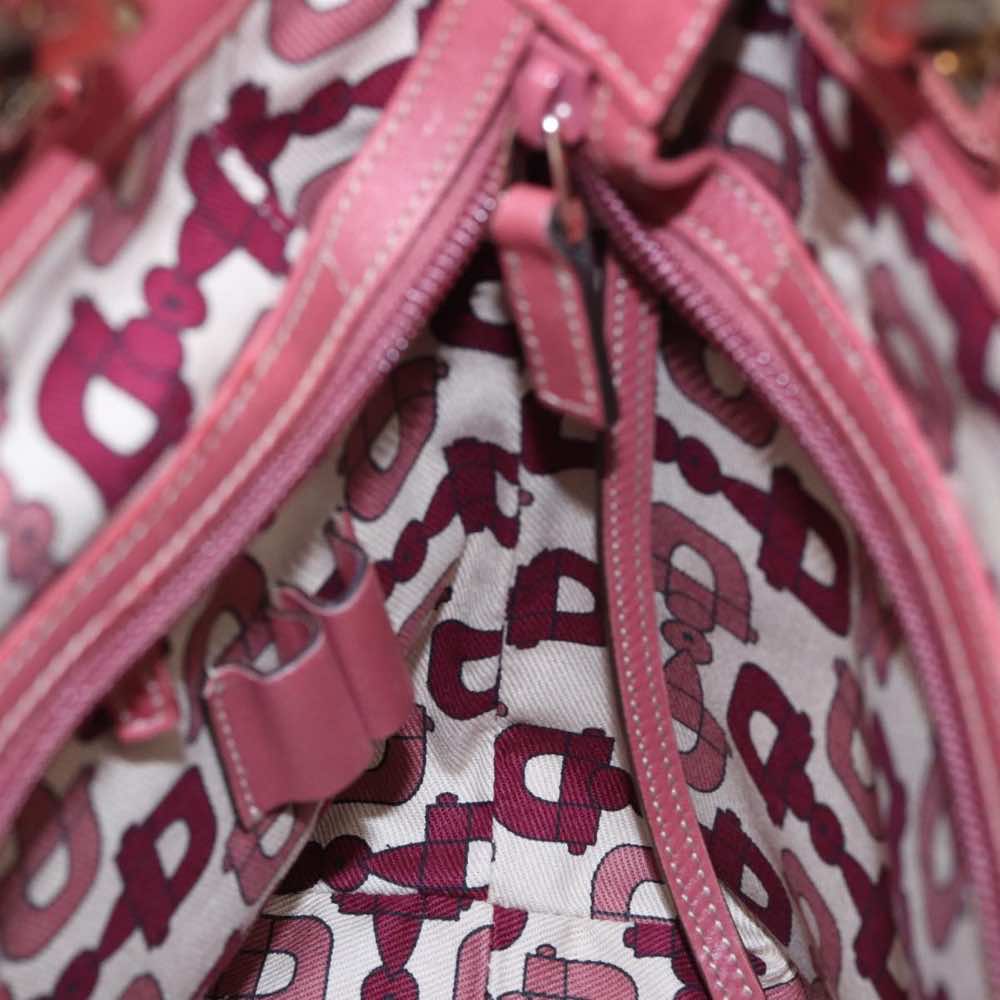 Gucci GG Signature - Image 23