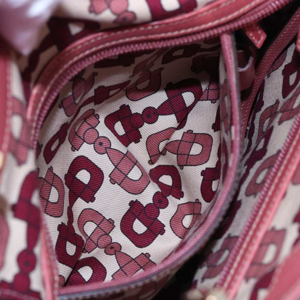 Gucci GG Signature - Image 25