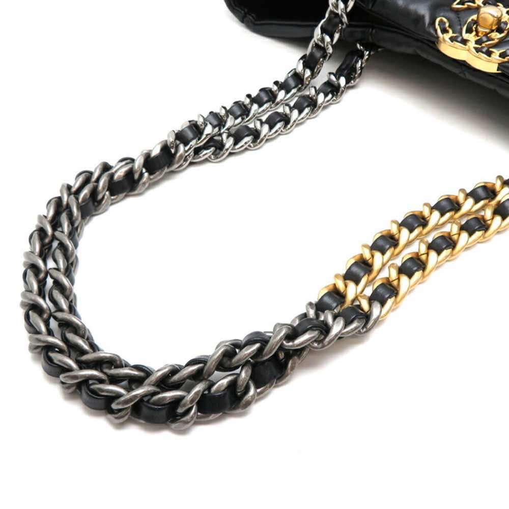 Chanel Chanel 19 - Image 11