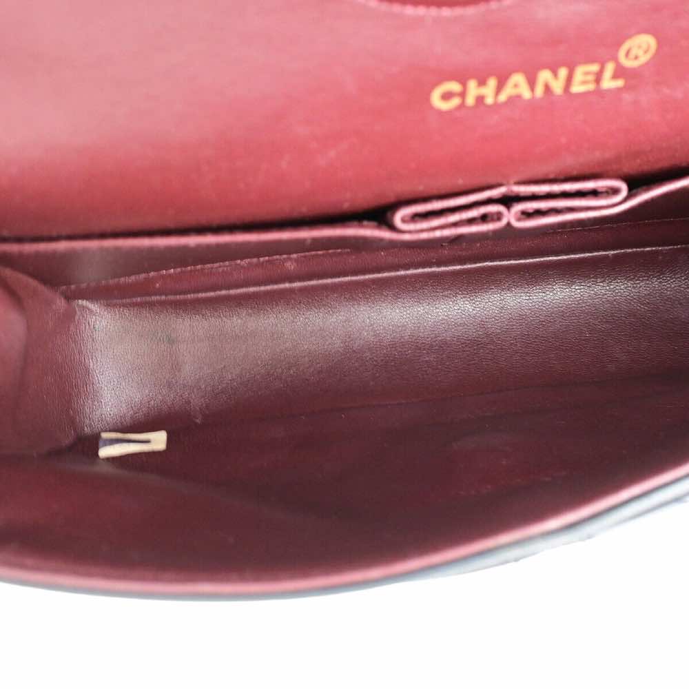 Chanel Timeless - Side view