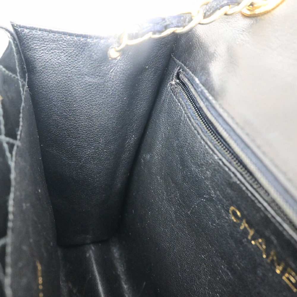 Chanel Matelassé - Image 15