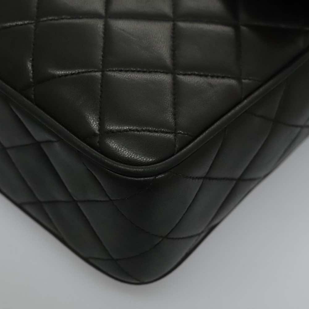 Chanel Camera - Detail 2