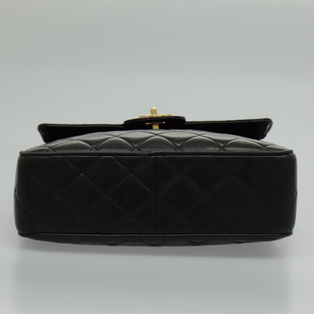 Chanel Camera - Image 25