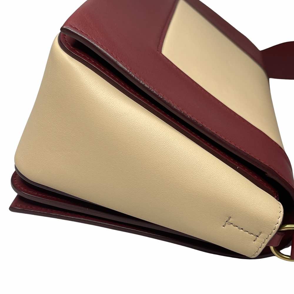 Céline Frame - Image 6