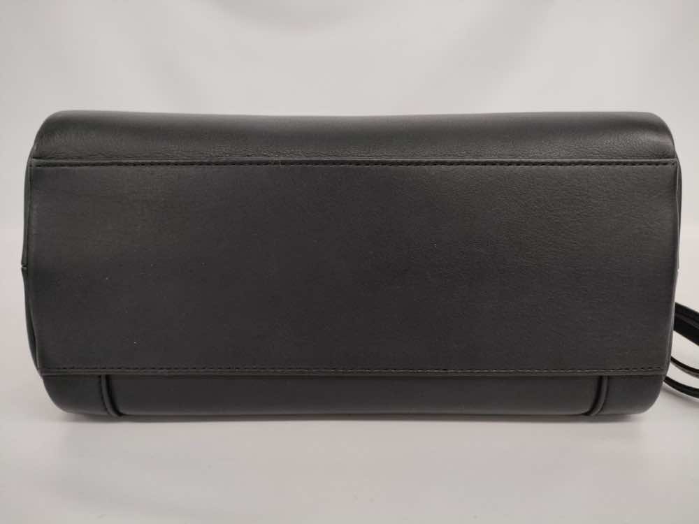 Saint Laurent East Side - Detail 1