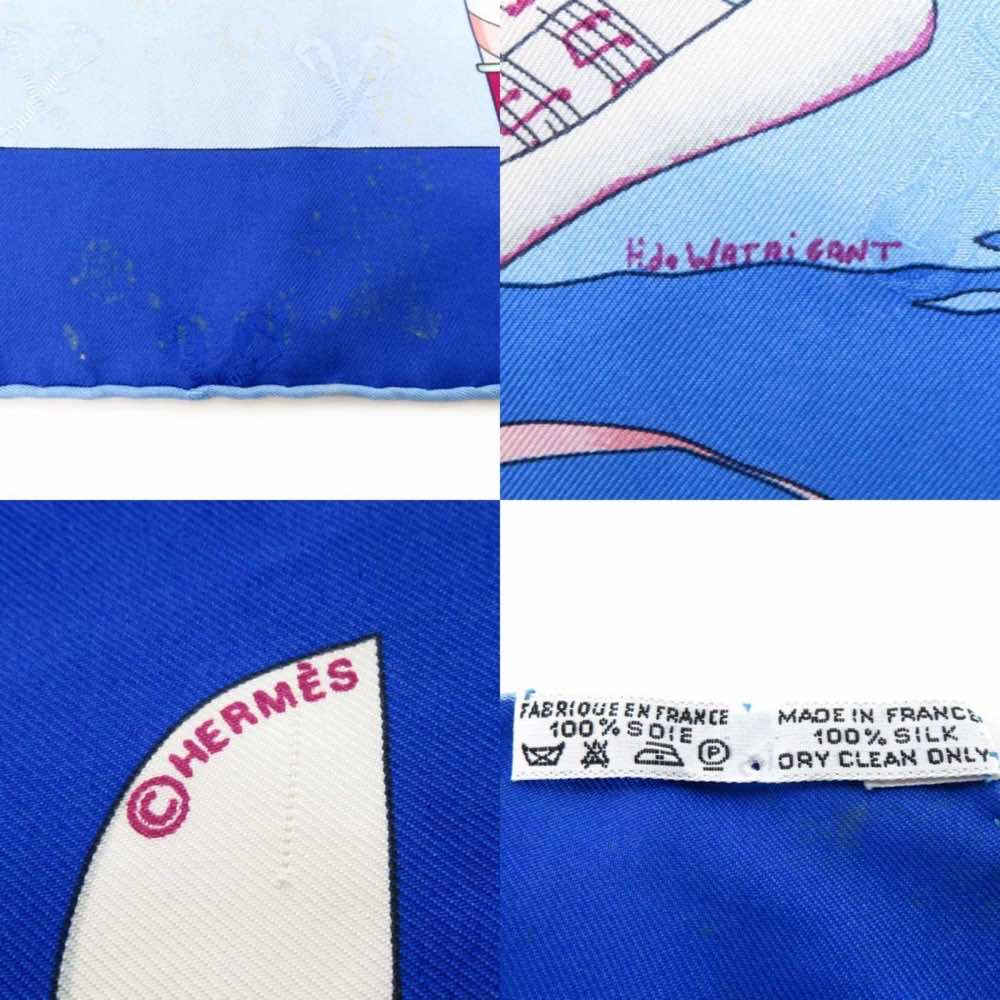 Hermès Carré 90 - Side view