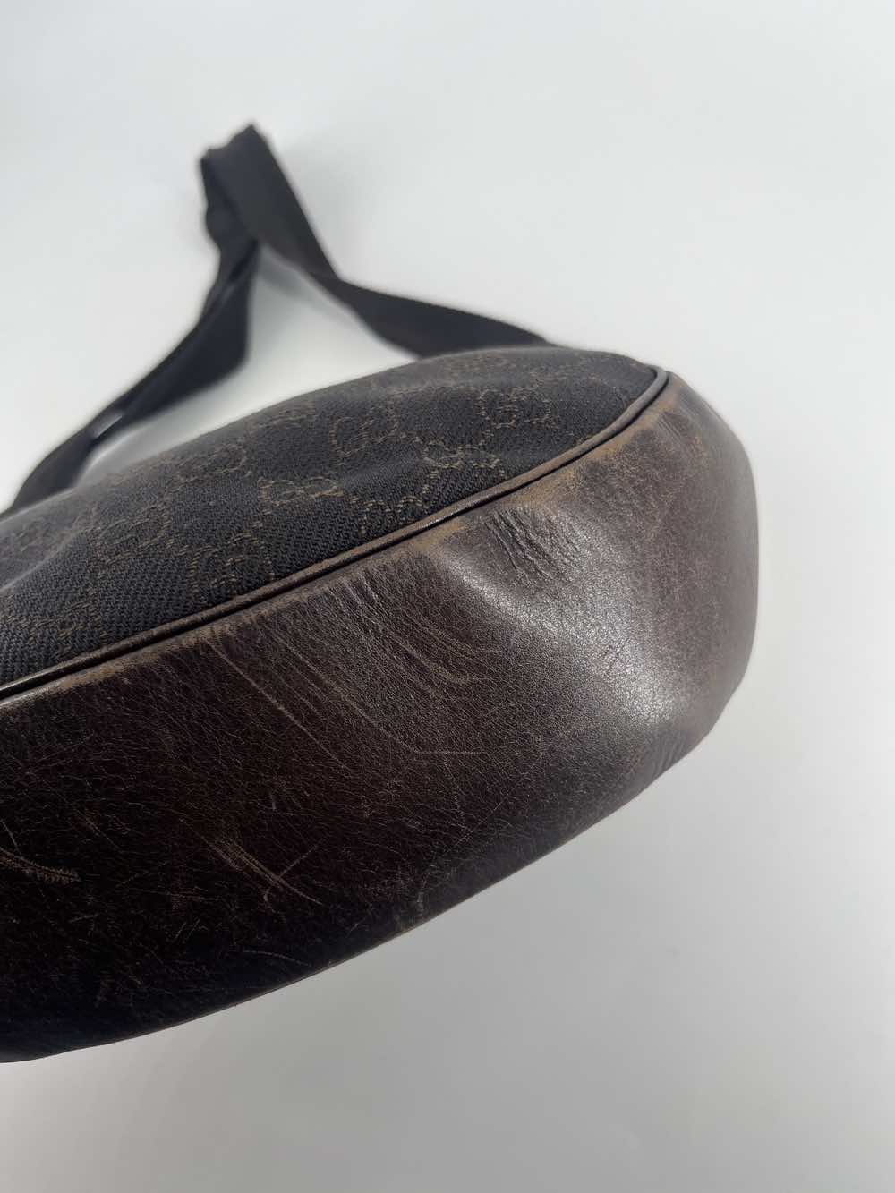 Gucci GG canvas - Side view