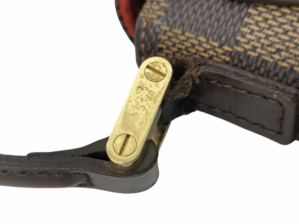 Louis Vuitton Recoleta - Side view