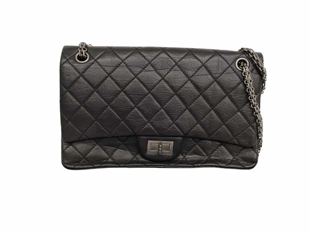 Chanel Cross-body Bag Black Leather Good - Front View