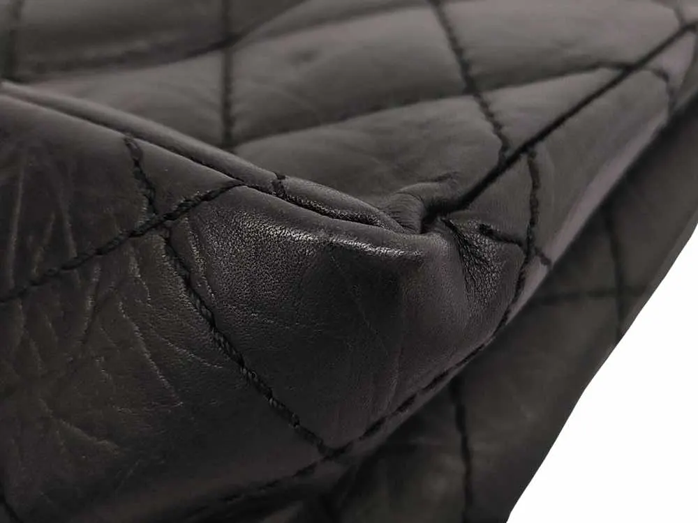Chanel Cross-body Bag Black Leather Good - Inside View