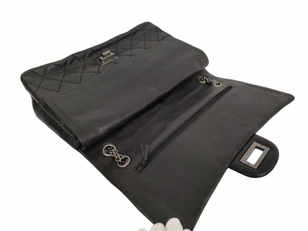 Chanel Cross-body Bag - Detail 2